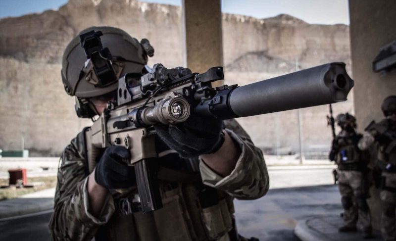 Belgian Special Forces Group (SFG) operator with the FN SCAR rifle in Jordan, pictured in November 2014