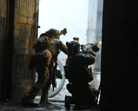 Operators from Estonian K-Commando providing suppressive fire during the exercise