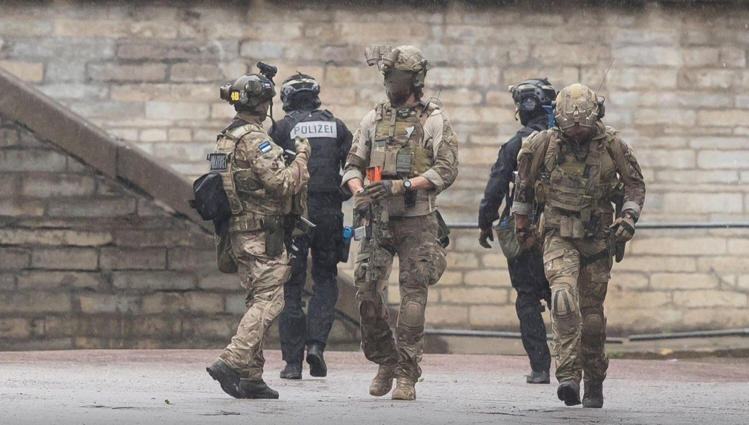 fbi hostage rescue team