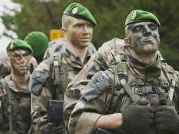 What are the selection and training requirements for the French Foreign Legion?