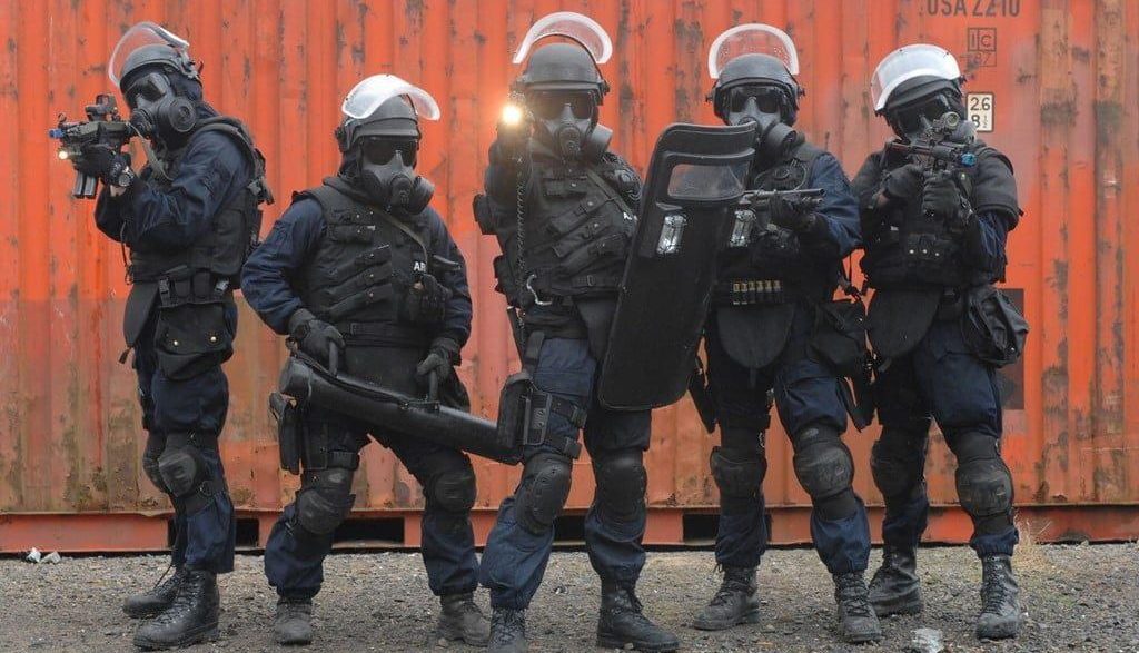 Irish Army Ranger Wing (ARW) brandishing their weapon and Avon tactical mask