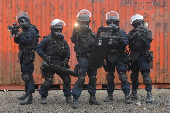 Irish Army Ranger Wing (ARW) brandishing their weapon and Avon tactical mask