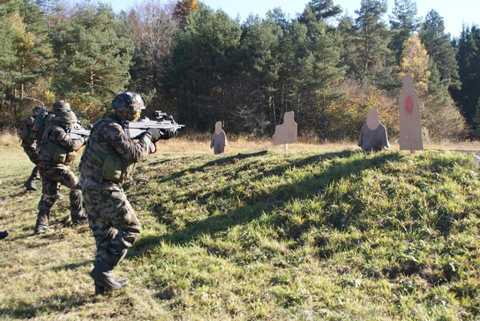 Enota za specialno delovanje operators conducting training at the shooting range 