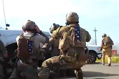 US Navy SEALs in hard firefight with ISIS militants
