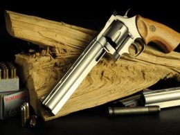 Dan Wesson Pistol-Pack revolver