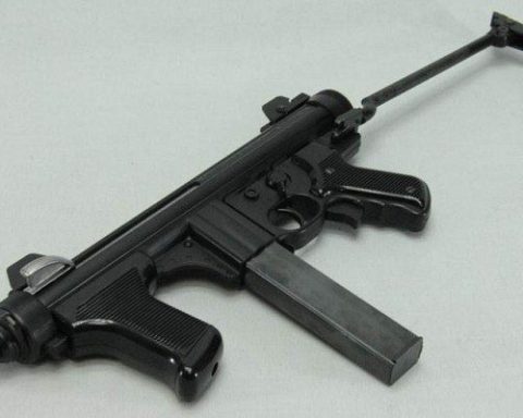 Beretta M12 submachine gun