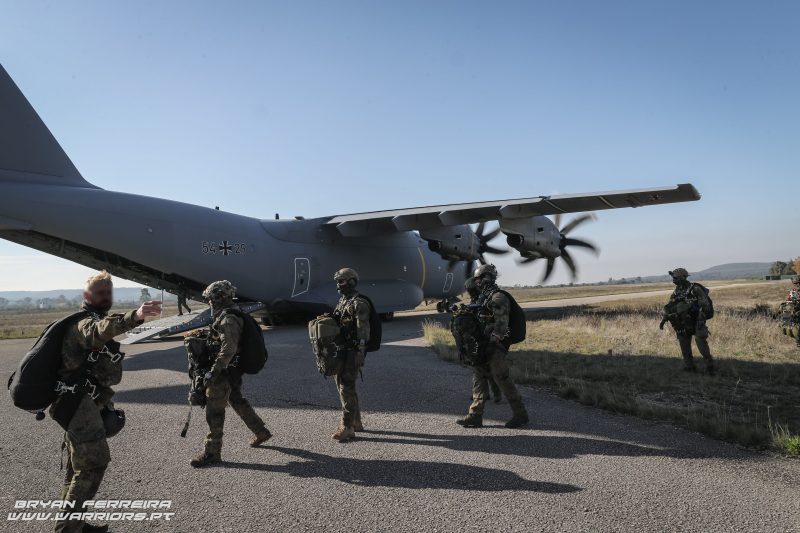 Portuguese and German Pathfinders preparing for jump during DEEPINFIL 21 exercise PT3