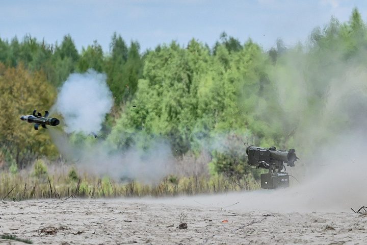 ATGM Stugna-P fires a missile