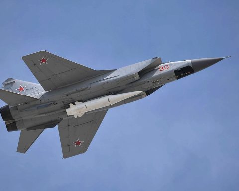 Mig-31K armed with Kh-47M2 Kinzhal.missile during the 2018 Moscow Victory Day Parades