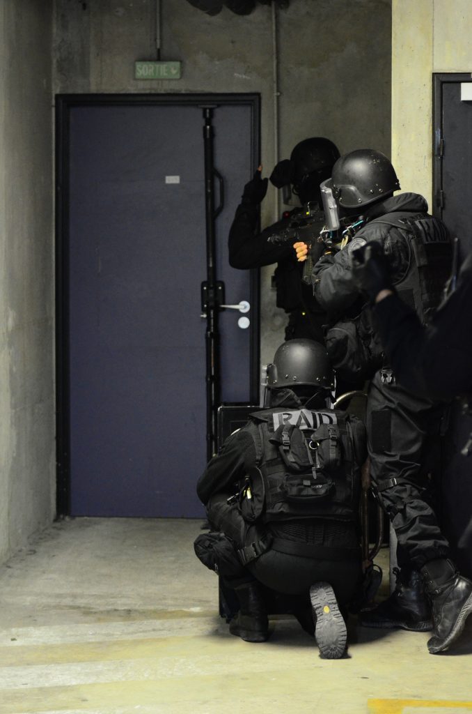 French RAID operators with LIBERVIT Door Raider