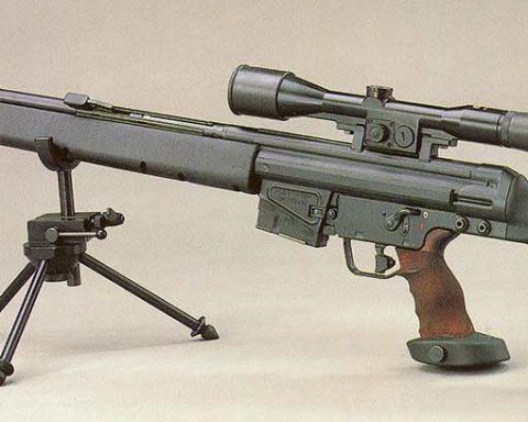 Heckler and Koch PSG1 on tripod