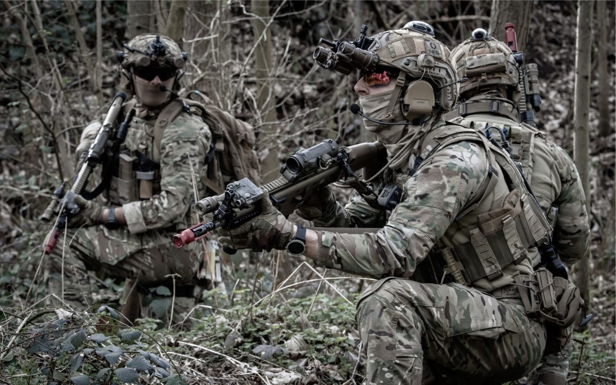 An operators from the 21st Special Reconnaissance Detachment holding position during the Basic Reconnaissance Course 2023