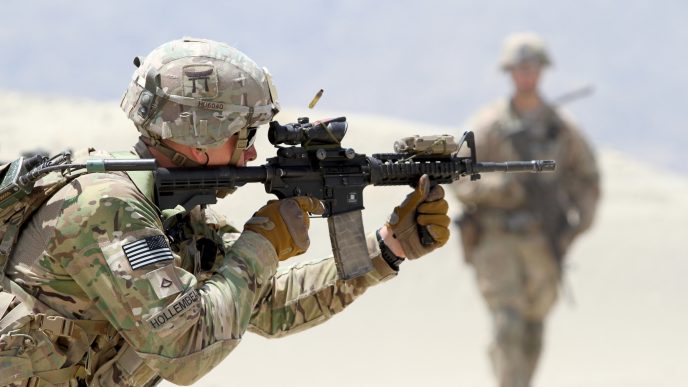 M4 Carbine: A Picatinny rails allows it to be great
